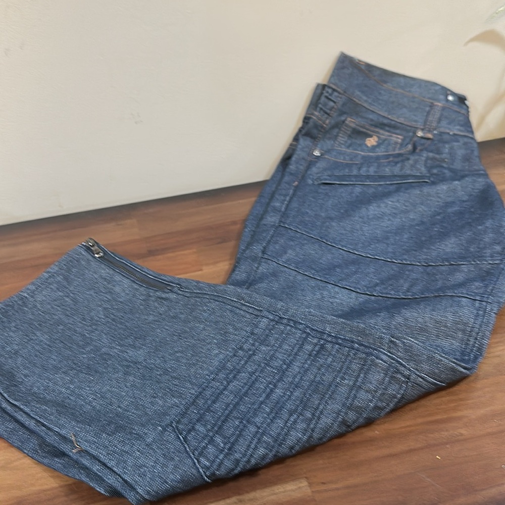 Rocawear tapered fit jeans size W40 Dark Navy Blue.